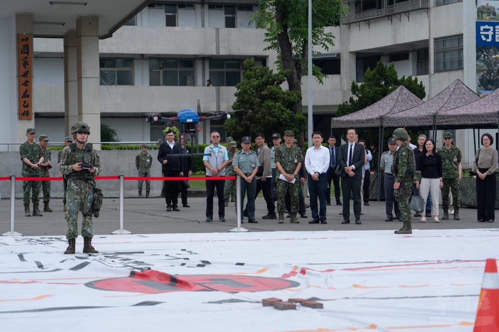 立委考察中部駐軍　期許官兵持恆精進戰訓