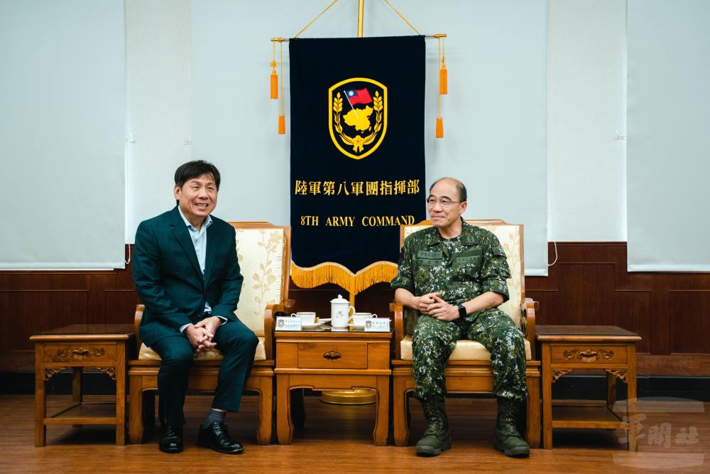 郭董事長致詞感謝八軍團戮力戰訓的辛勞。（軍聞社記者林庭暉攝）