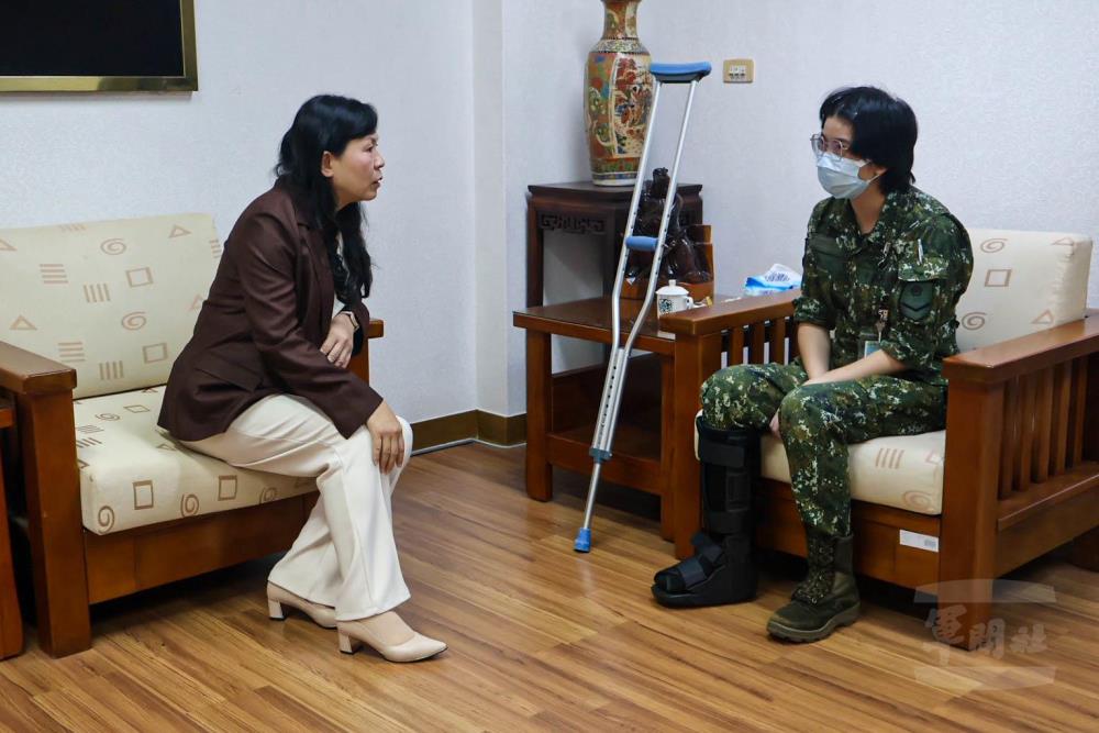 軍友保代慰問74通資群　傳遞暖心關懷