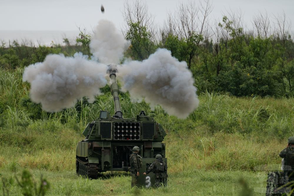 M109A2自走砲實彈射擊。（軍聞社記者陳彥樺攝）