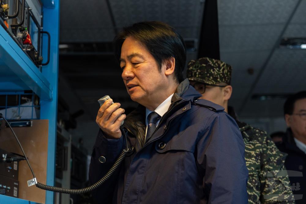 賴總統慰勉小雪山雷達站　感謝國軍全年無休守護海疆