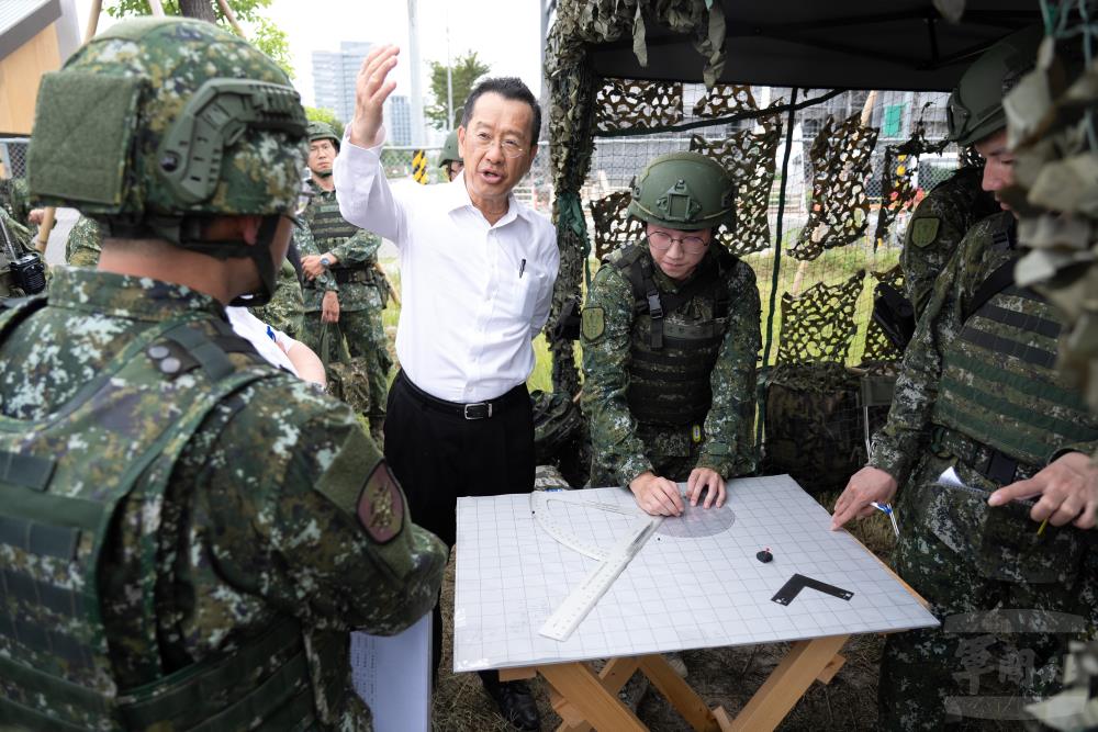 顧部長視導臺北地區演訓部隊 落實常後一體提升整體戰力 顧部長視導臺北地區演訓部隊 落實常後一體提升整體戰力