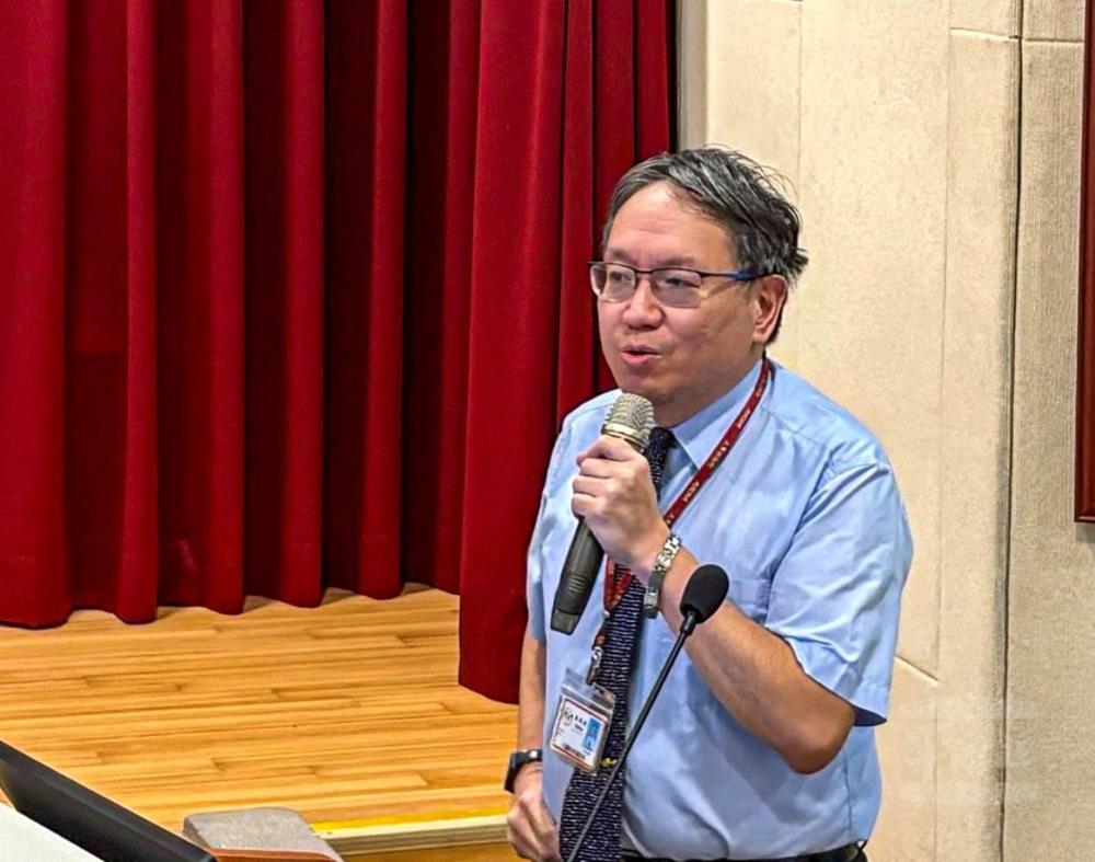 高院長勉勵學員帶著「心之所向」的勇氣，繼續勾勒精彩人生。（北投醫院提供）