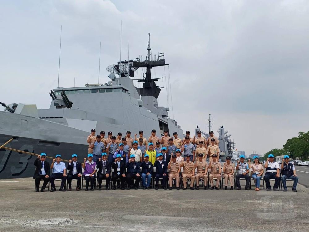 高市府秋節敬軍慰問　感謝官兵時刻捍衛海疆