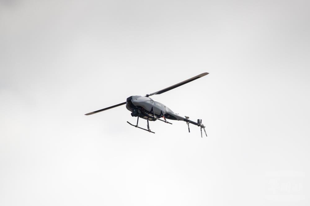 戰術型近程無人飛行載具實施戰場偵蒐。（軍聞社記者王進福攝）