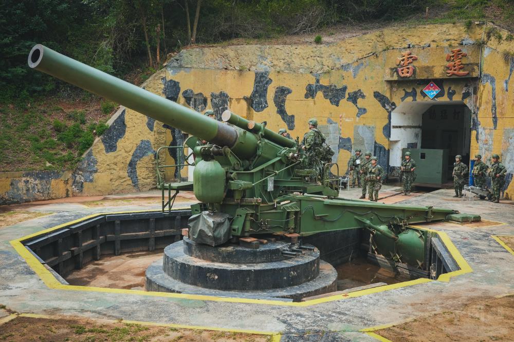 金防部砲兵營完成砲陣地整備。（軍聞社記者陳傳奇攝）