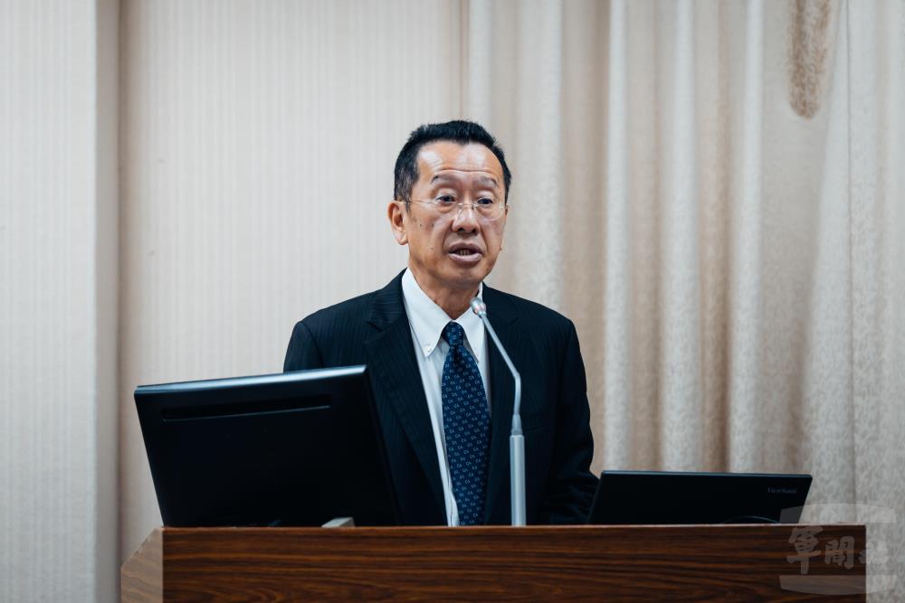 潛艦國造現況專案報告　顧部長：按部就班驗證性能　確保安全與品質