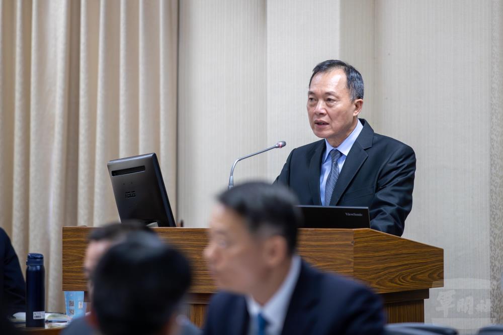 鍾副部長立院專報 打造分層防空火網強化「臺灣之盾」 鍾副部長立院專報 打造分層防空火網強化「臺灣之盾」