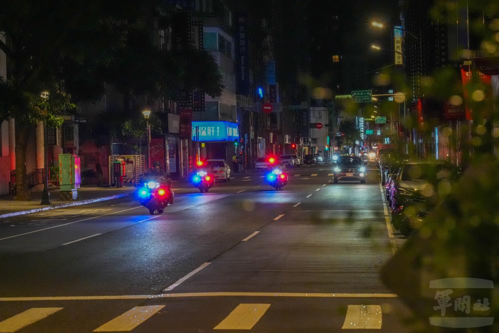 快反連官兵參與操演。（軍聞社記者侯凱議攝）