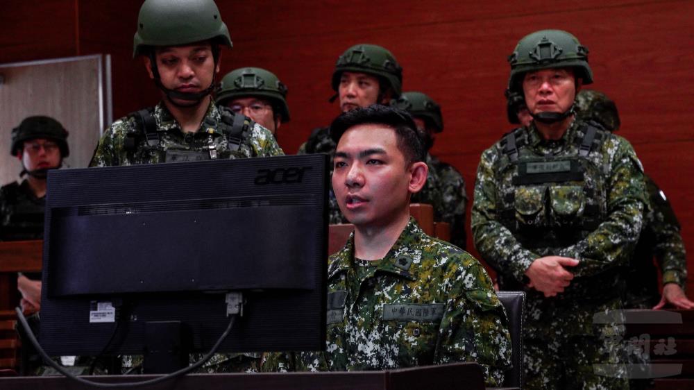 臨時法庭軍事審判演練。（軍聞社記者侯凱議攝）