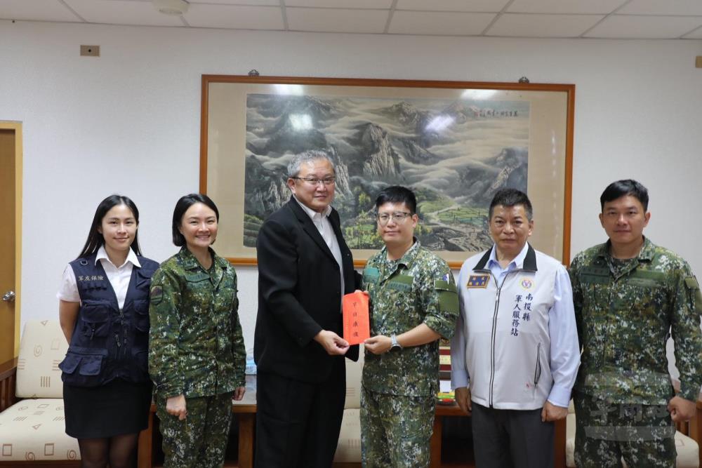 軍友保險慰問74群官兵 軍友保險慰問74群官兵