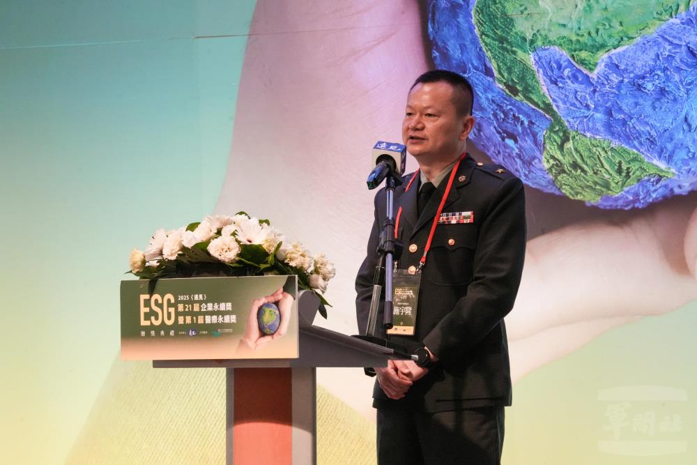 國軍臺中總醫院施院長發表得獎感言。（軍聞社實習記者林鴻旻攝）