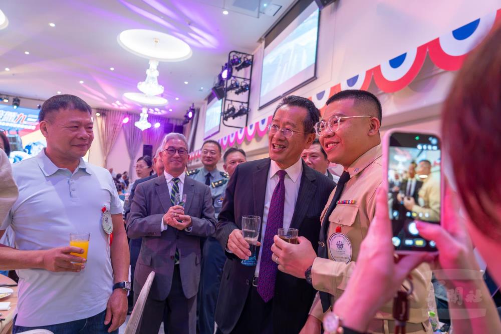 中華民國各界向國軍致敬餐會　向三軍將士表達崇高敬意