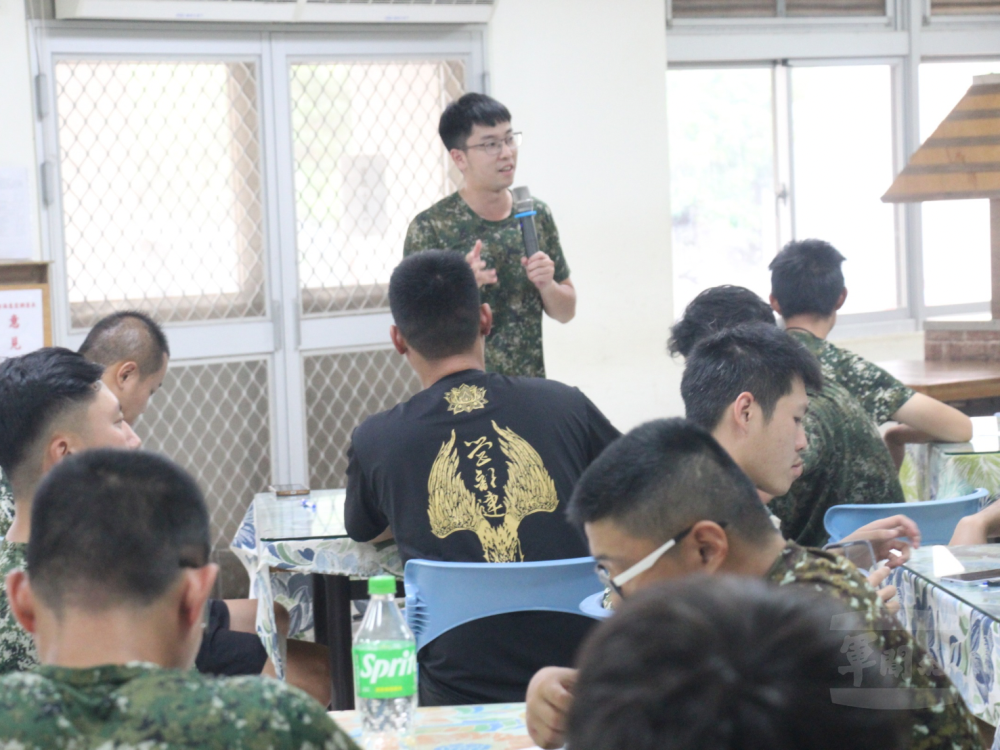 陸軍砲兵第21指揮部日前舉辦「國軍心理健康月專案活動」,助官兵提升心理韌性。(陸軍砲兵第21指揮部提供) 陸軍砲兵第21指揮部日前舉辦「國軍心理健康月專案活動」,助官兵提升心理韌性。(陸軍砲兵第21指揮部提供)