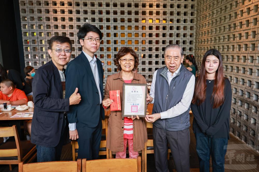 李棟樑關懷偏鄉學童　傳遞溫暖與希望