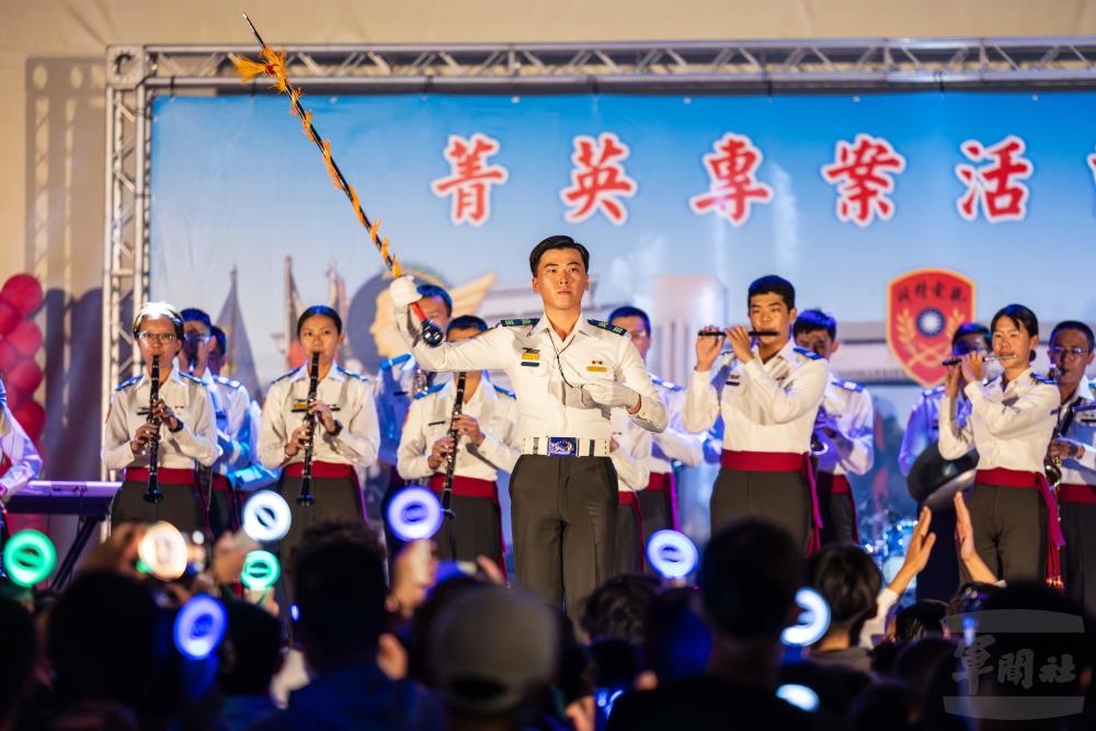 菁英專案首日陸官登場　帶領青年學子體驗官校特色