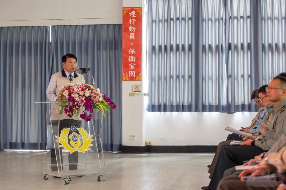 輔導會羅處長說明「服務照顧工作概況」。（軍聞社記者吳柏融攝）