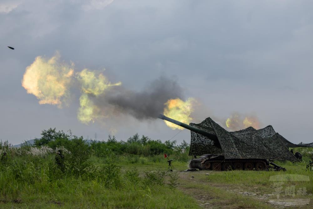 M110A2自走砲射擊。（軍聞社記者吳柏融攝）