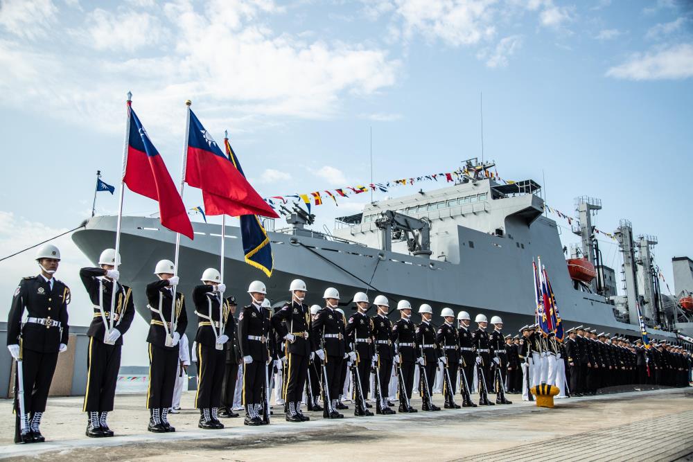 海軍114年敦睦遠航訓練支隊航抵澎湖馬公，展開為期兩天的開放參觀活動。（軍聞社記者王茗生攝）