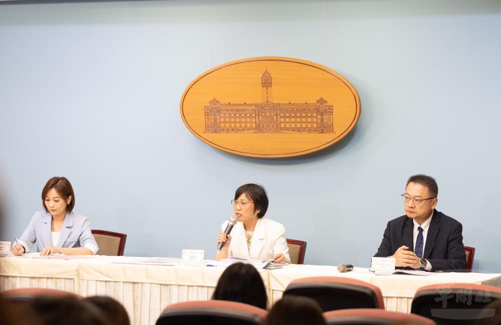 「全社會防衛韌性委員會第4次會議」會後記者會26日晚間於總統府舉行。（軍聞社記者吳柏融攝）