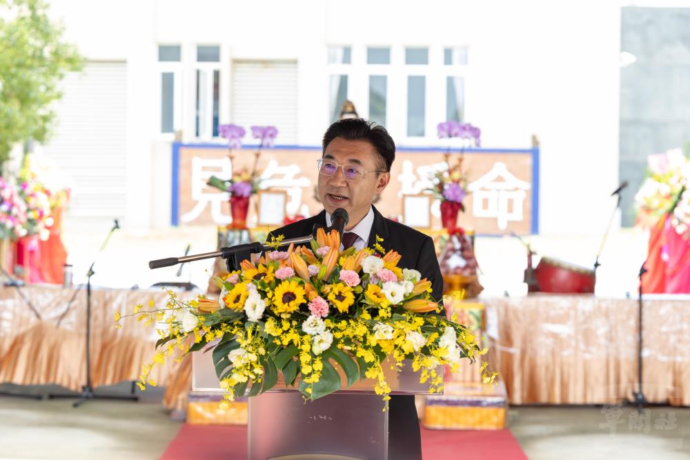 江副院長希望透過紀念館，讓海龍先烈英靈有所依歸。（軍聞社記者吳柏融攝）