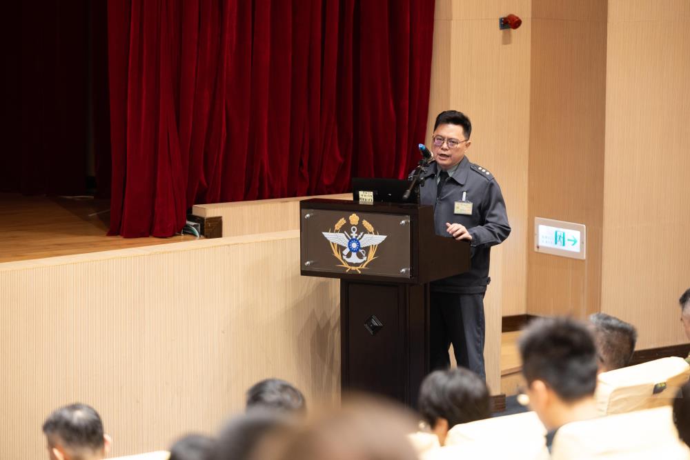 眷服處實施報告。（軍聞社記者吳柏融攝）