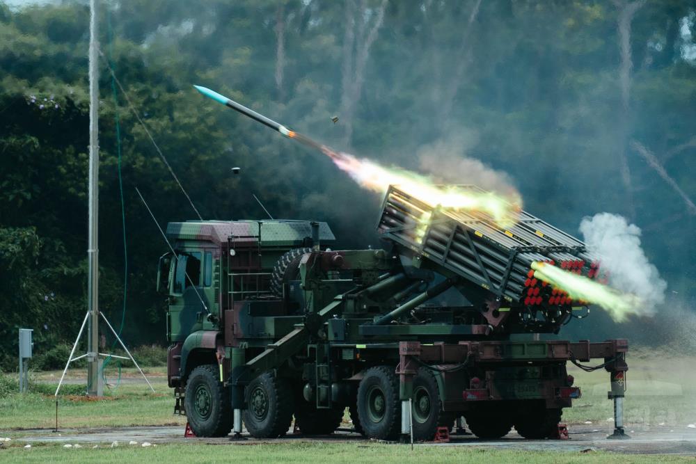 2025 Precision Missile Firing Exercise: Artillery Units Demonstrate Robust Combat Strength