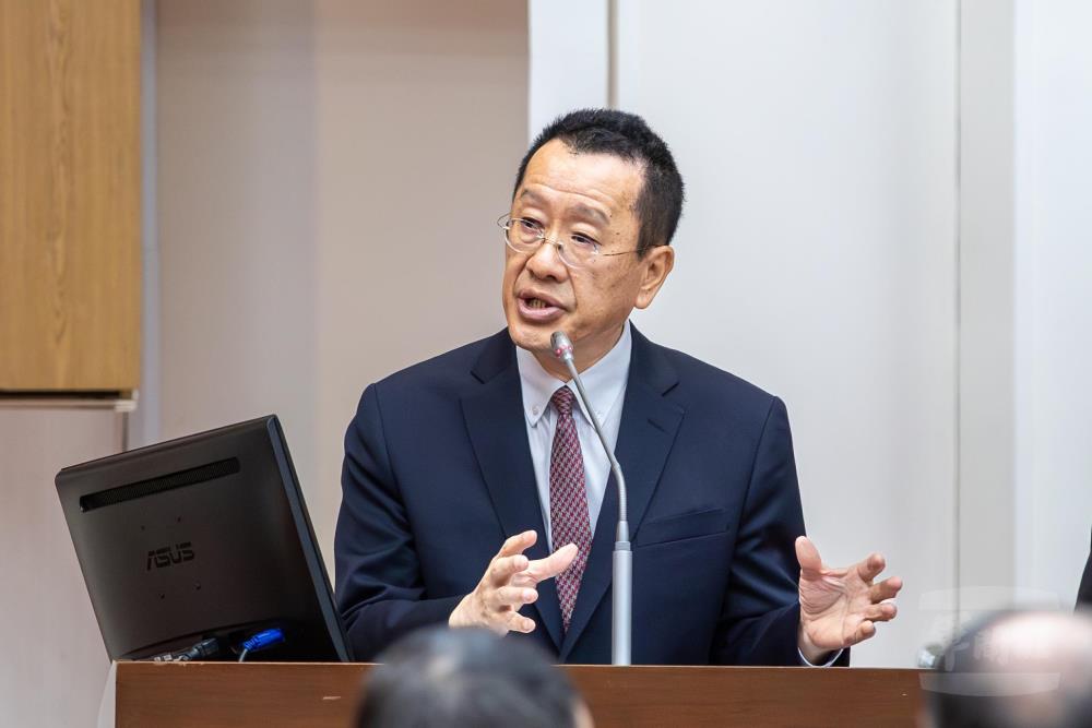 Minister Koo Presents Report on M109A7 and Other Equipment–Urges Legislative Yuan to Support Budget Allocation